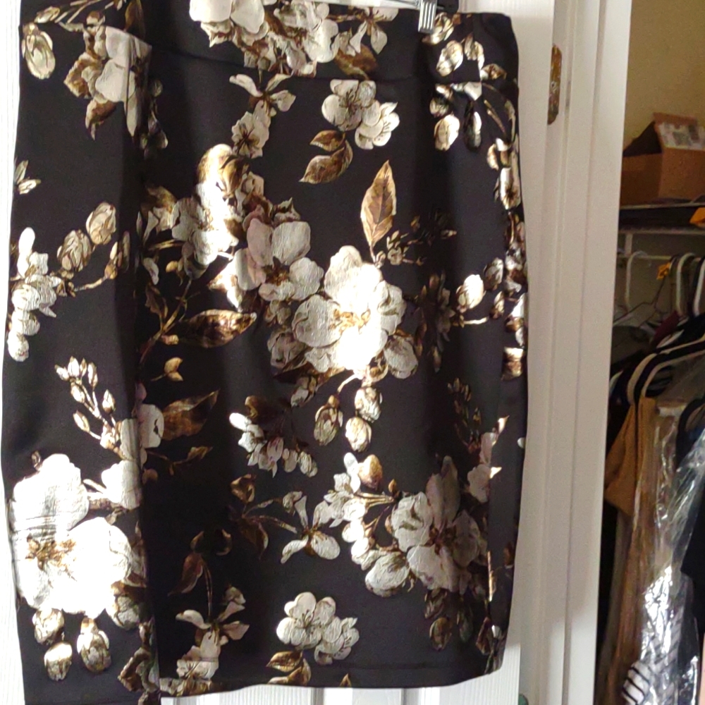 Pull on Floral Material Skirt~Olive, Gold, White Shimmer Floral over Black